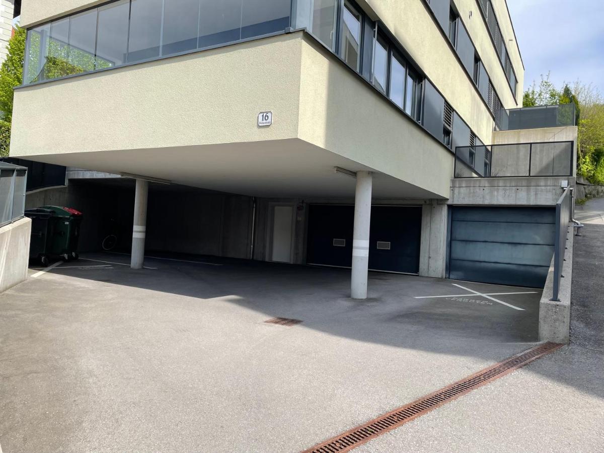 Moderne Stadtwohnung Inkl. Tiefgaragenplatz เบรเกนซ์ ภายนอก รูปภาพ